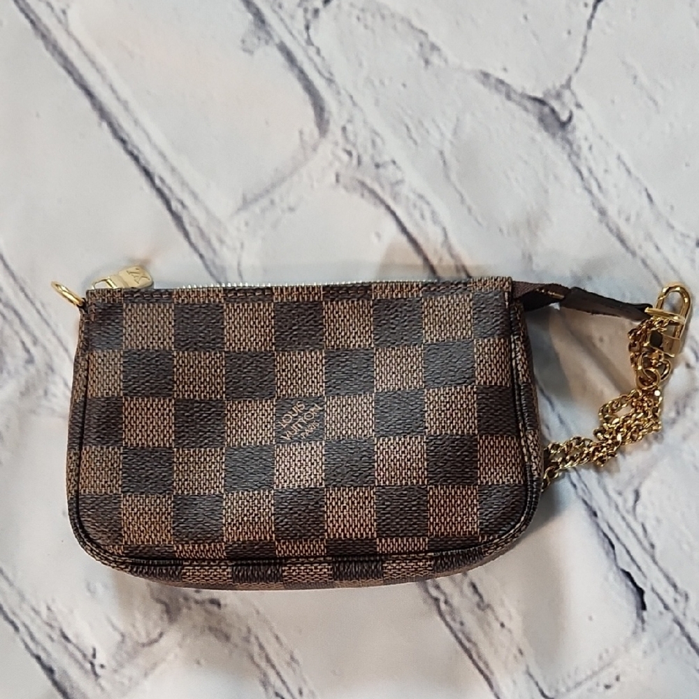 Louis Vuitton Mini Pochette In Damier Ebene